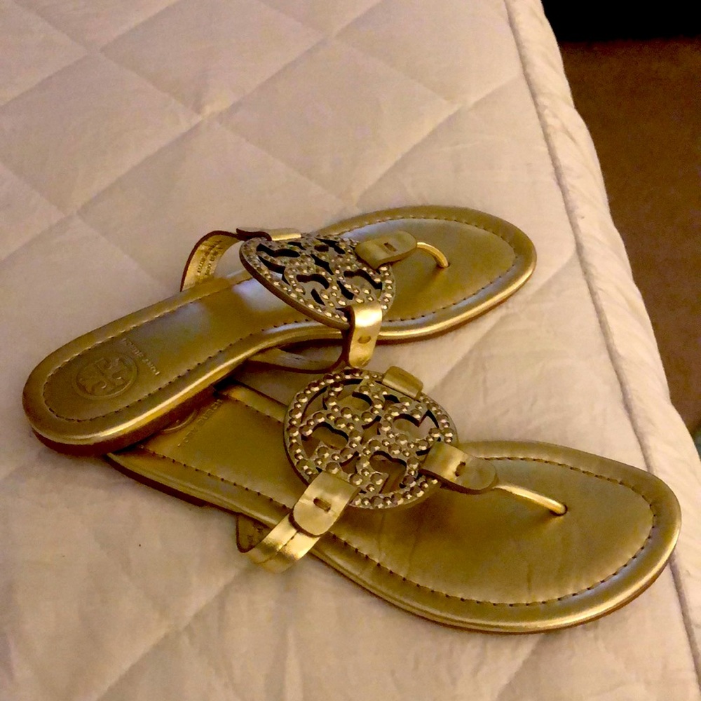 Tory Burch Gold 6 1/2
